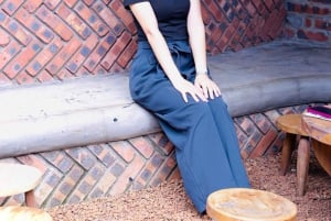 ハノイ・ヴィエット・フー・タン・チュオン（インセンス・ヴィレッジ＆ハット・ヴィレッジ）