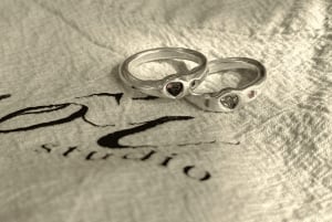 ハノイ：ベトナム宝石銀粘土リングワークショップ