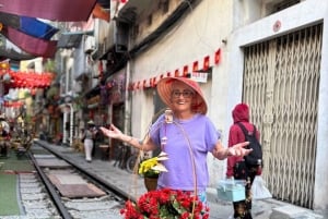 Hanoi: Wartime Tunnel & Vietnam War & History & Local Life
