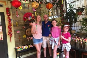 Hanoi: Xuan La Figurine Village and Dau Pagoda Tour & Lunch