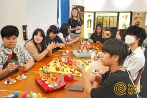 Hanoi: Xuan La Figurine Village and Dau Pagoda Tour & Lunch