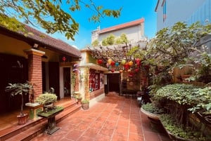 Hanoi: Xuan La Figurine Village and Dau Pagoda Tour & Lunch