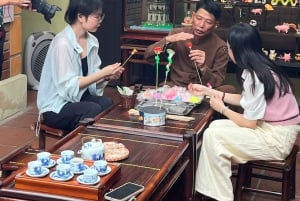 Hanoi: Xuan La Figurine Village and Dau Pagoda Tour & Lunch