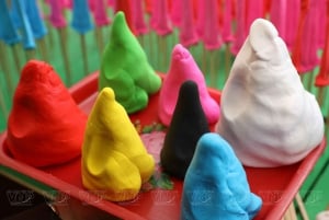 Hanoi: Xuan La Figurine Village and Dau Pagoda Tour & Lunch