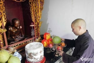Hanoi: Xuan La Figurine Village and Dau Pagoda Tour & Lunch