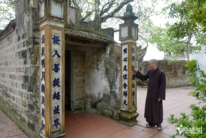 Hanoi: Xuan La Figurine Village and Dau Pagoda Tour & Lunch