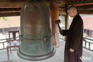 Hanoi: Xuan La Figurine Village and Dau Pagoda Tour & Lunch