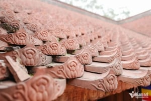 Hanoi: Xuan La Figurine Village and Dau Pagoda Tour & Lunch
