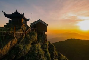 Hanói: viagem de 1 dia à montanha sagrada de Yen Tu com teleférico