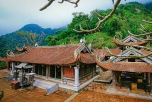 Hanói: viagem de 1 dia à montanha sagrada de Yen Tu com teleférico