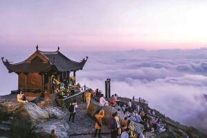 Hanói: viagem de 1 dia à montanha sagrada de Yen Tu com teleférico