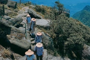 Hanói: viagem de 1 dia à montanha sagrada de Yen Tu com teleférico