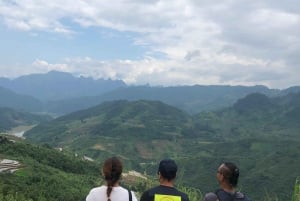 OHCトラベルによるハザイエンループカー3日間2泊のご旅行