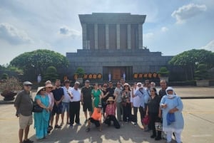 Highlight Hanoi city tour with train street.