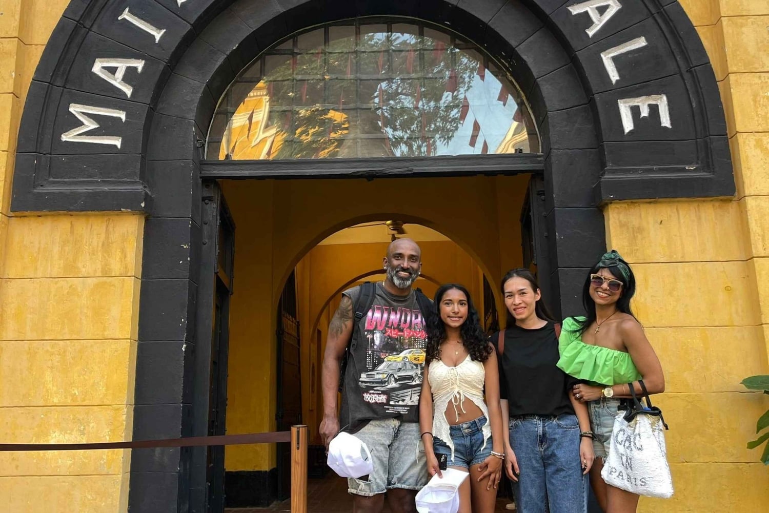 Hoa Lo gevangenis en klein Parijs in Hanoi