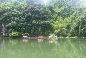 HOA LU - BAI DINH - TRANG AN - GROTTA DI MUA DA NINH BINH
