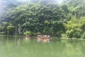 HOA LU - BAI DINH - TRANG AN - GROTTA DI MUA DA NINH BINH