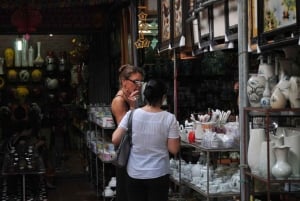Hanoi: tour artigianale con incenso, produzione di cappelli o ceramica