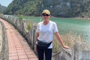 Crucero turístico de 2 días por la bahía de Lan Ha y la isla de Cat Ba