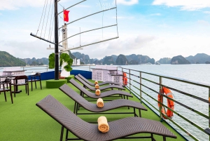 Luxe Ha Long Bay Ontsnappen: Dagtrip met een 5-sterren cruise