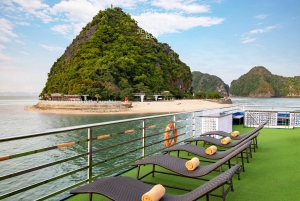 Luxe Ha Long Bay Ontsnappen: Dagtrip met een 5-sterren cruise
