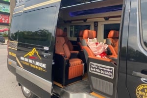 Do/z Zatoki Halong: Transfer luksusową limuzyną z biletem autobusowym