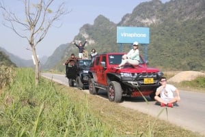 Nuova Jeep moderna - Ha Giang Loop tour 2 giorni - Camera privata