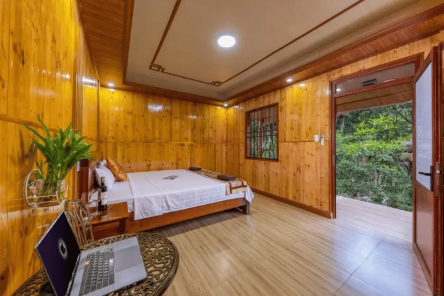 Ninh Binh: 2 days Lan Ha Bay - hiking, biking, kayaking