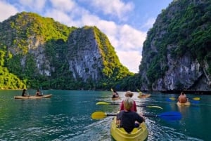Ninh Binh : croisière de 3 jours sur l'île de Cat Ba et la baie de Lan Ha avec repas