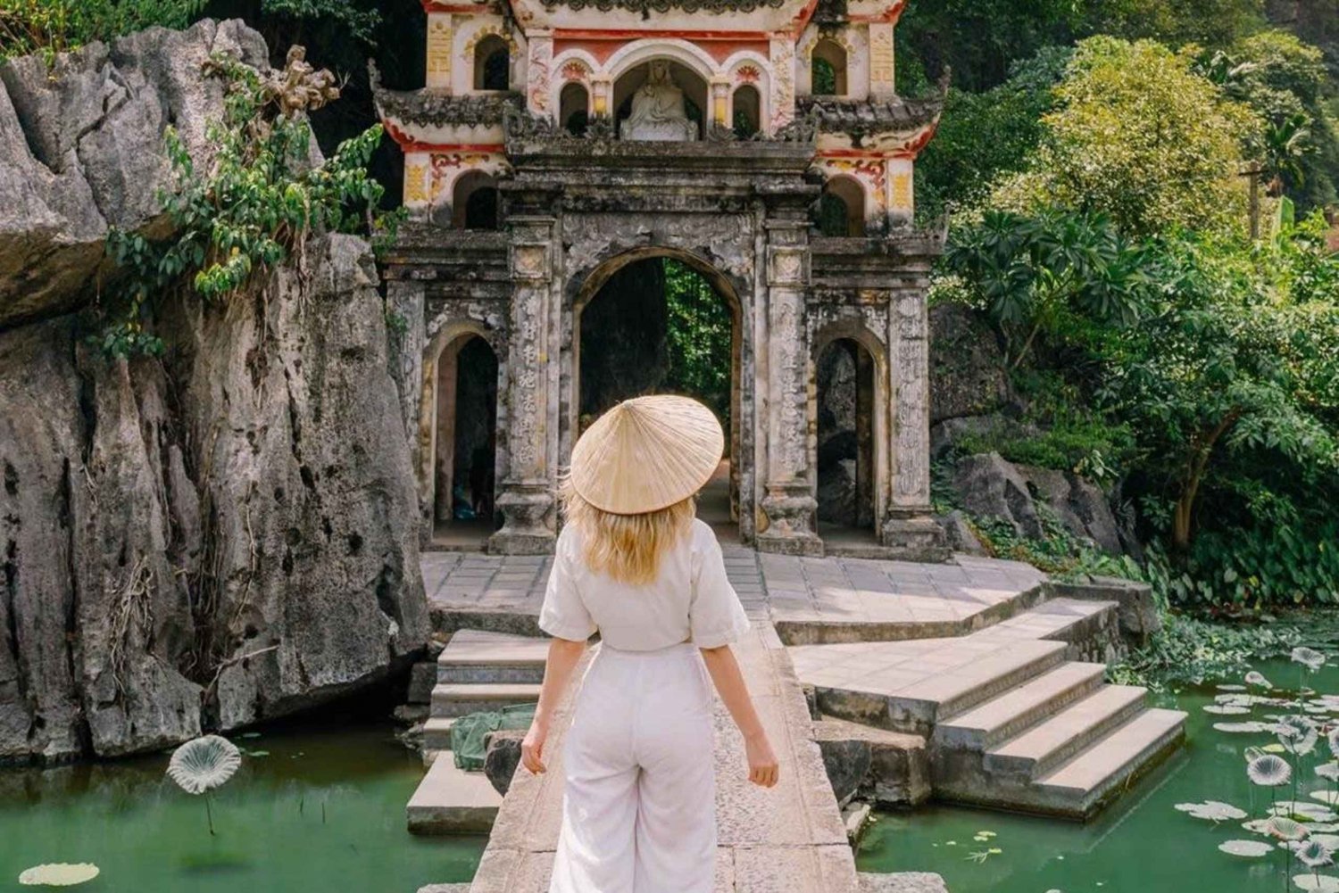 Ninh Binh: Forntida huvudstad & Pagoda 2-dagars rundtur