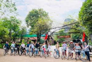 Ninh Binh: Ancient Capital & Pagoda 2-Day Tour