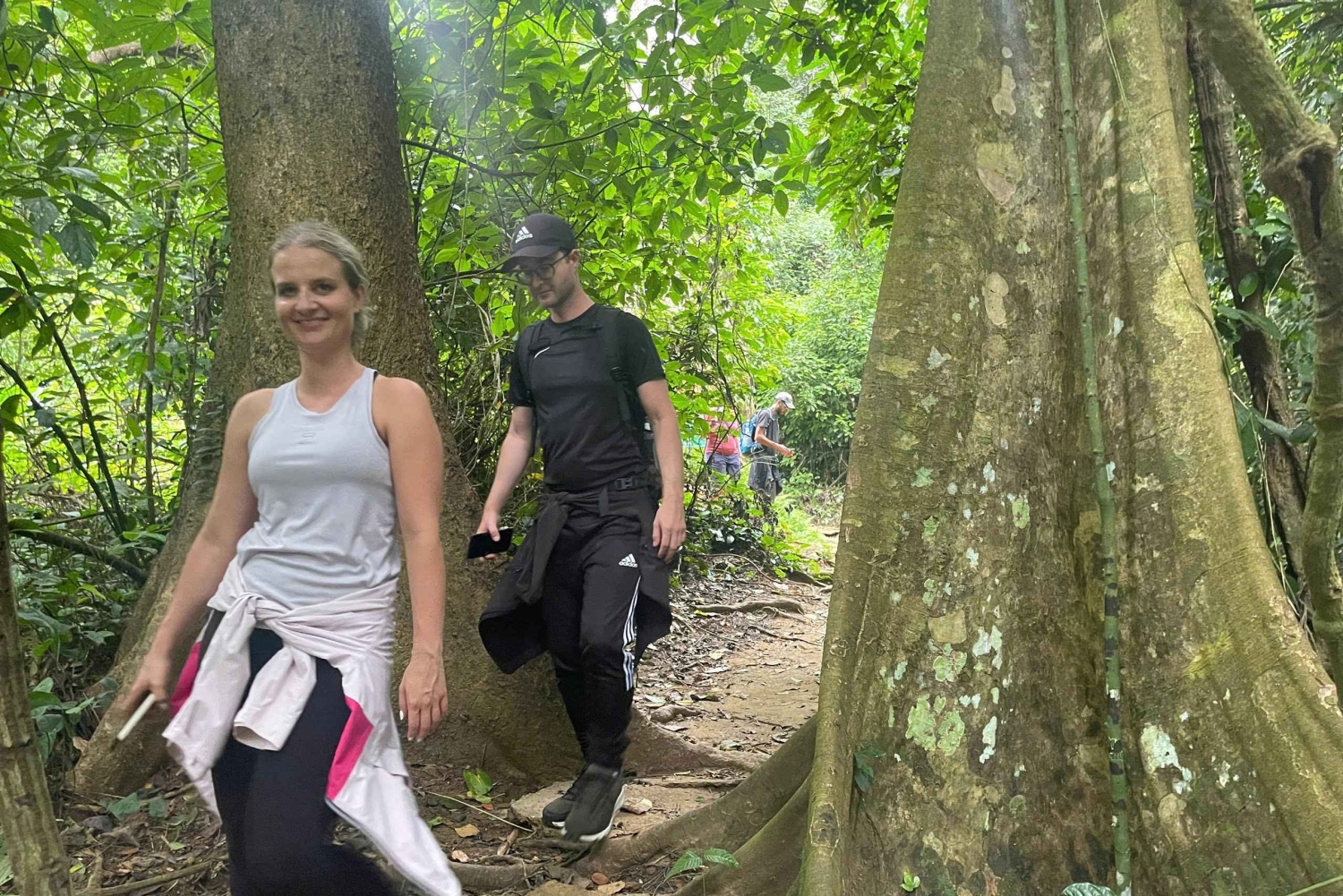 Ninh Binh: CUC PHUONG Park – dagstur med vandretur i junglen, LILLE GRUPPE