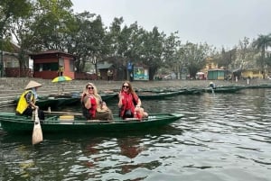 Ninh Binh Desde Hanói Vía Pueblo del Incienso Grupo reducido de 9