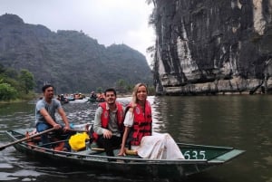 Ninh Binh Desde Hanói Vía Pueblo del Incienso Grupo reducido de 9