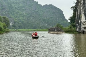 Ninh Binh Desde Hanói Vía Pueblo del Incienso Grupo reducido de 9