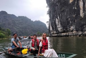 Ninh Binh vanuit Hanoi via wierookdorp Kleine groep van 9
