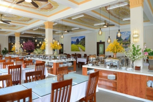 Excursão de luxo em limusina: Hoa Lu, Trang An/Tam Coc e Caverna Mua