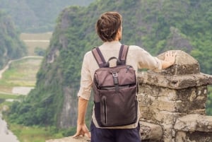 Excursão de luxo em limusina: Hoa Lu, Trang An/Tam Coc e Caverna Mua