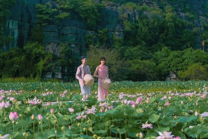 Excursão de luxo em limusina: Hoa Lu, Trang An/Tam Coc e Caverna Mua