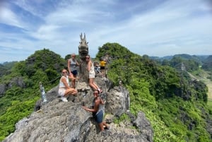 Excursions en jeep à Ninh Binh depuis Hanoi : Jeep + bateau + vie quotidienne