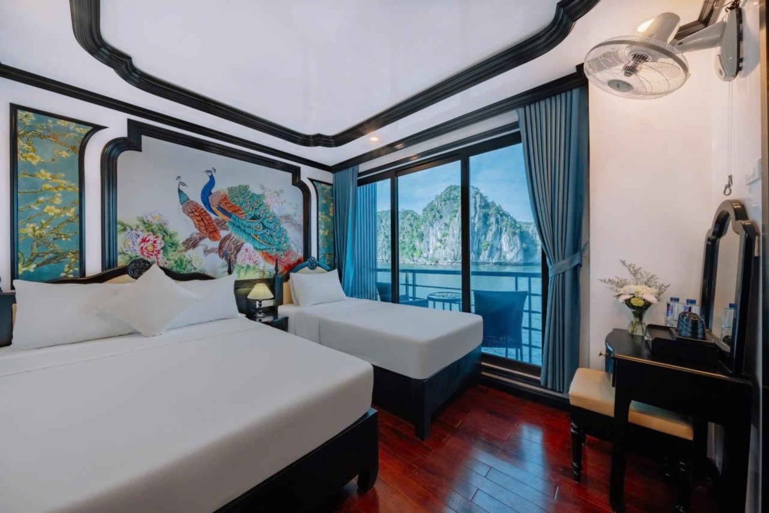 Ninh Binh: Lan Ha, Halong Bay luxe cruises met balkon
