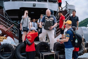 Ninh Binh: Lan Ha, Halong Bay luxe cruises met balkon