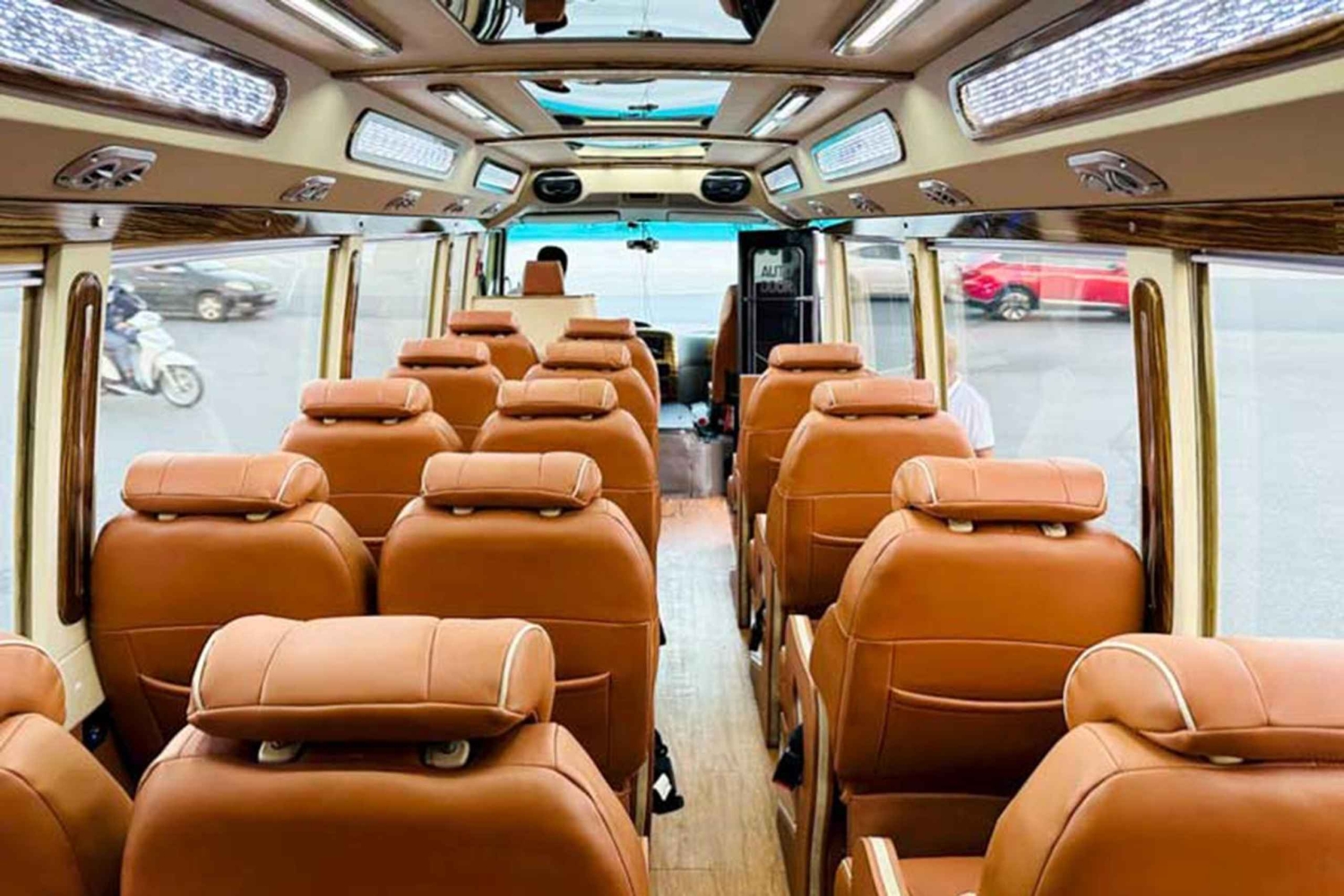 Ninh Binh: Shuttle Limousine Bus Transfer van/naar Halong Bay