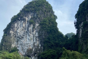 Ninh Binh: Tam Coc-boottocht, fietsen op het platteland en borduurwerk