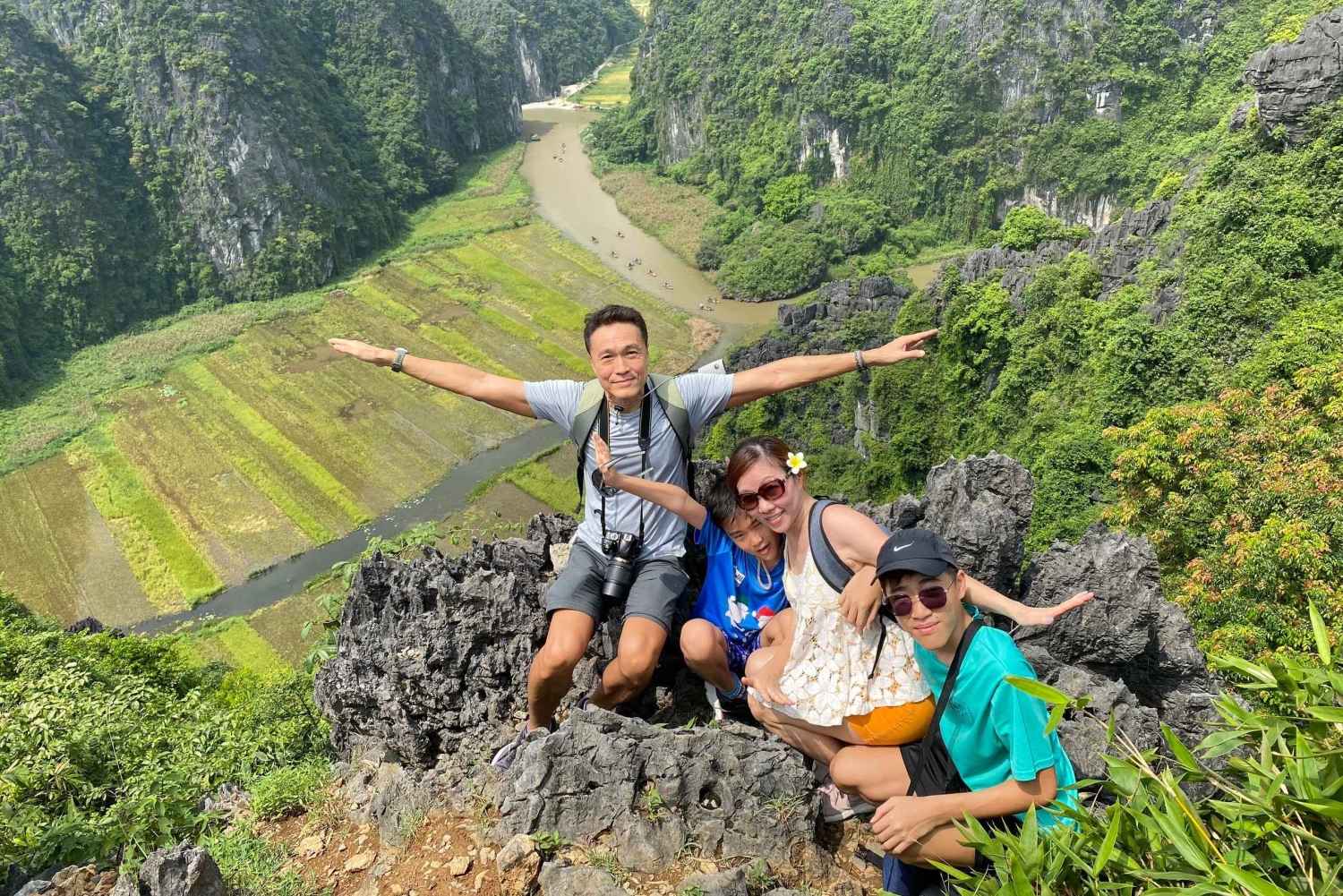 Ninh Binh Vespa-Touren ab Hanoi: Vespa + Boot + Alltagsleben