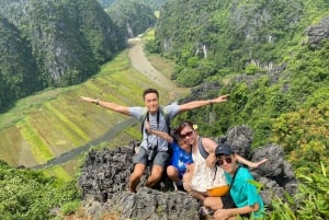 Ninh Binh Vespa Tours saindo de Hanói: Vespa + Barco + Vida Diária
