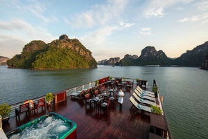 Une nuit dans la baie d'Along : croisière, grotte et kayak
