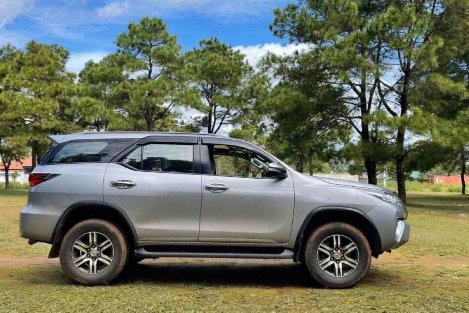 ハノイとハロン湾間のプライベートグラブ