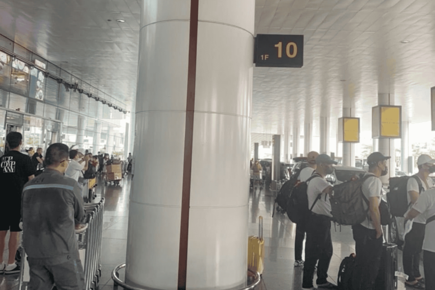 Private transfer: Hanoi Airport (HAN) to/from Old Quarter