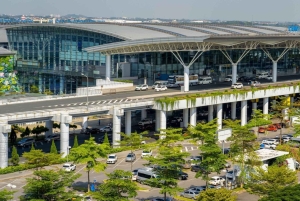 Private transfer: Hanoi Airport (HAN) to/from Old Quarter
